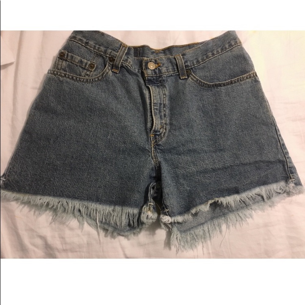 Levi’s shorts frayed.